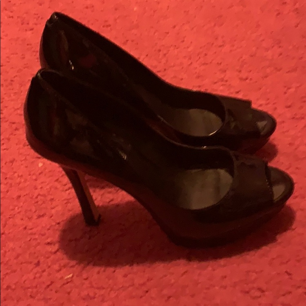 High Heels - Picture 4 of 6